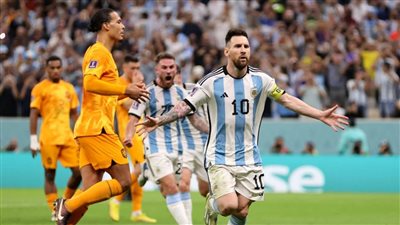 ميسي في أزمة كبيرة.. 