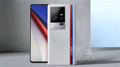 تحفة الشراكة بين فيفو وBMW.. هاتف iQOO 11 Pro الذكي الجديد