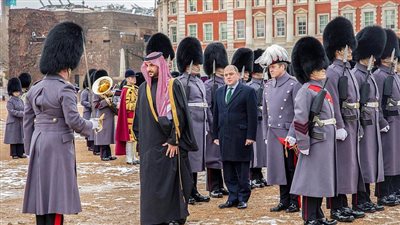 وزير الدفاع السعودي يوقع خطة التعاون الدفاعي مع نظيره البريطاني