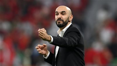 الركراكي يفجر مفاجأة في تشكيلة المغرب أمام فرنسا.. تكتيك جديد لإيقاف مبابي