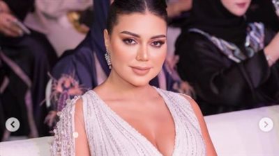 الفنانة المصرية رانيا يوسف تثير الجدل عبر السوشيال ميديا (صورة)