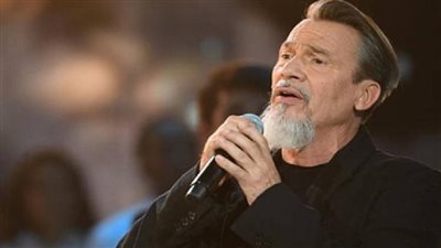  المغني الفرنسي فلوران بانيي يعاود إحياء الحفلات ضمن سلسلة من المهرجانات سنة 2023