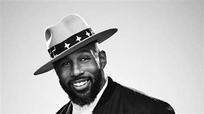  مخلفا صدمة لجمهوره وأسرته... كيف أنهى النجم الأمريكي ستيفن بوس 