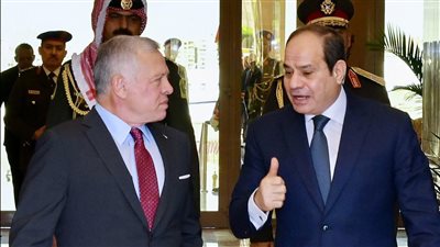 الرئيس السيسي يستقبل العاهل الأردني لدى زيارته مصر