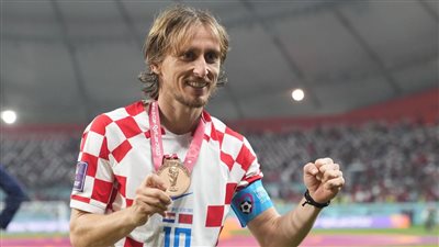 لوكا مودريتش يحسم الجدل بشأن اعتزاله اللعب دوليًا