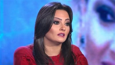 بشرى تحتفل بعيد زواجها بـ 