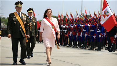 بيرو تدخل النفق المظلم.. الرئيسة دينا ترفض الاستقالة وسط تصاعد الاحتجاجات