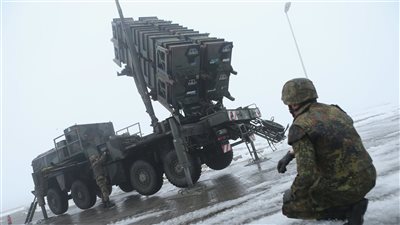 مخصصة للمدفعية.. حزمة ذخائر بريطانية جديدة إلى أوكرانيا