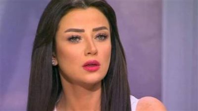  رضوى الشربيني تدافع عن الفنانة المصرية غادة عبدالرازق بعد إعلانها انفصالها من زوجها السابق