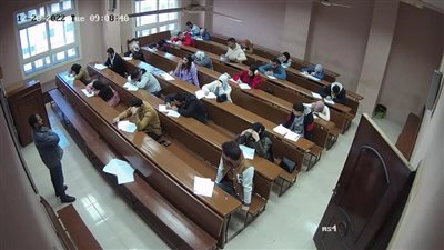 كاميرات لضبط الغش بامتحانات الجامعات في مصر.. على طريقة تقنية الـVAR
