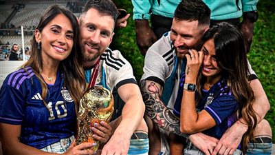 ميسي وأنتونيلا.. قصة حب 