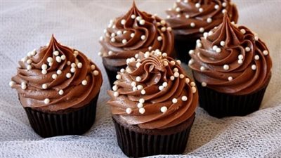 ماذا يقدم في عيد الميلاد؟.. الكب كيك رائع 