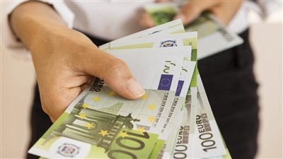 سعر اليورو في مصر اليوم الخميس 22_12_2022