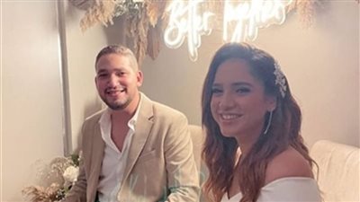  الفنانة المصرية رنا رئيس تحتفل بخطوبتها للمرة الثالثة منذ الإعلان عن ارتباطهما في نوفمبر (فيديو)