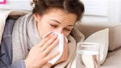  How كيف يمكن أن تفرق بين أعراض نزلات البرد المعتادة وكورونا والإنفلونزا؟