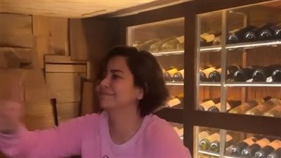 فيديو للفنانة المصرية شيرين عبدالوهاب خلال إجازة في لبنان يتصدر مواقع التواصل 