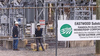 تنظيم مجهول يبث الفوضى في أمريكا.. من يقف وراء تخريب محطات الكهرباء؟