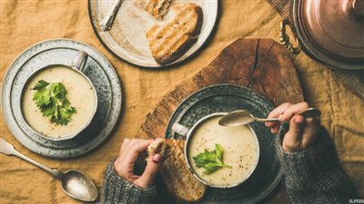 أكلة تدفي في الشتاء.. خطوات تحضير 3 أكلات رسمية للبرد