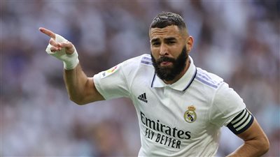 المدير الفني لفريق ريال مدريد يثمن أداء كريم بنزيما (أبرز التصريحات)