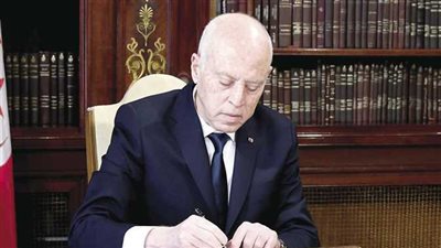 تونس.. الرئاسة تُعلن تمديد حالة الطوارئ بالبلاد