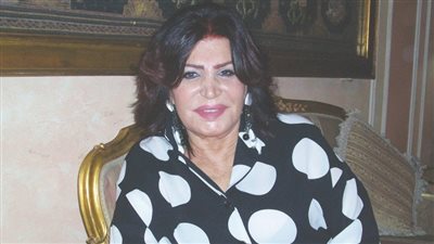 لأول مرة.. الفنانة المصرية نجوى فؤاد تكشف عن سر عدم انجابها رغم زيجاتها السابقة (فيديو)