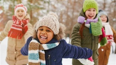 موضة شتاء 2023 أطفال.. الطاقة والحيوية في الملابس الشتوية 