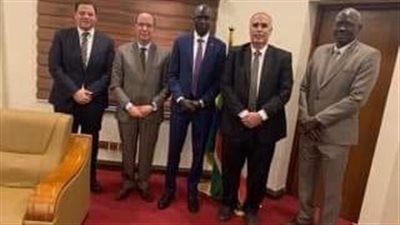 سفير مصر فى جوبا يلتقى وزير الموارد المائية والري الجديد بحكومة جنوب السودان