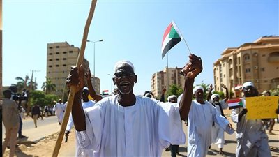 السودان.. مجلس السيادة يبحث عودة اللاجئين والنازحين