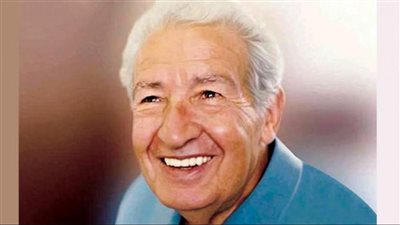 إحسان عبد القدوس.. أحد أوائل الروائيين العرب الذين عالجوا في كتاباتهم قصص الحب (معلومات لأول مرة)