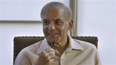 رئيس الوزراء الباكستاني يلتقي وزير الدولة البريطاني للتنمية الدولية