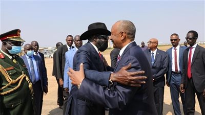 سلفاكير يتفق مع البرهان على إنشاء قوة مشتركة لحماية الحدود