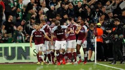 بعد مبارة حقق أستون فيلا وليدز يونايتد.. ما هو ترتيب الدوري الإنجليزي الممتاز؟ (صورة)