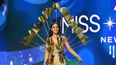 كيف أثارت ملكة جمال لبنان ياسمينا زيتون الجدل عبر مواقع التواصل؟ (صور)