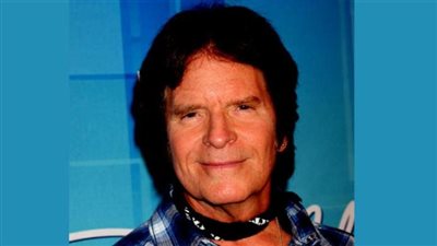  بعد معركة استمرت 50 عاما.. الفنان الأمريكي جون فوغرتي يعلن تمكنه من استعادة حقوقه.. ما القصة؟