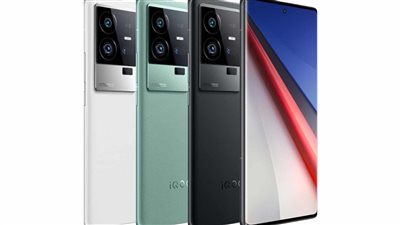 بعدما تصدر محركات البحث.. مزايا وعيوب هاتف فيفو Vivo iQOO 11 في الهند