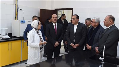 رئيس الوزراء يتفقد سير العملية التعليمية بجامعة العريش