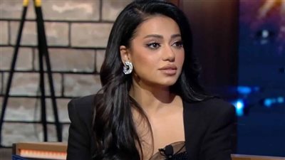 شاهد الفيديو الذي أثار الجدل حول المغنية العراقية رحمة رياض 