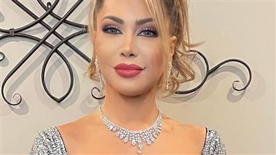  المغنية اللبنانية نوال الزغبي تعلن أن ابنها يعمل بخدمة الغرف: العمل يقوي شخصيته (فيديو)