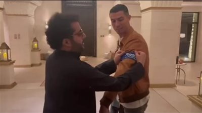 رسميًا.. رونالدو يحمل شارة قيادة نجوم النصر والهلال ضد باريس سان جيرمان