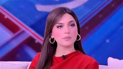  الإعلامية المصرية ياسمين عز: اللي متجوزة موظف بنك لازم تتحسد عليه (فيديو)