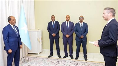 الرئيس الصومالي يلتقي عددًا من سفراء دول الاتحاد الأوروبي