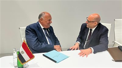 سامح شكري يلتقي السكرتير التنفيذي لإتفاقية الأمم المتحدة الإطارية لتغير المناخ 