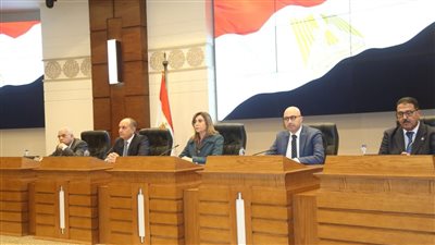 وزيرة الثقافة تُعلن تفاصيل فعاليات الدورة 54 من معرض القاهرة الدولي للكتاب 