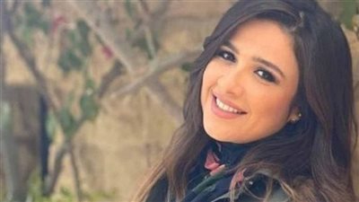 كيف احتفلت الفنانة المصرية هدى الأتربي بعيد ميلاد الفنانة ياسمين عبدالعزيز؟ (صورة)
