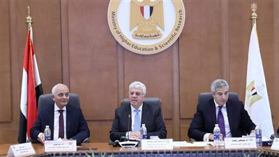 وزير التعليم العالي يرأس اجتماع المجلس الأعلى للجامعات بمقر الوزارة بالعاصمة الإدارية الجديدة