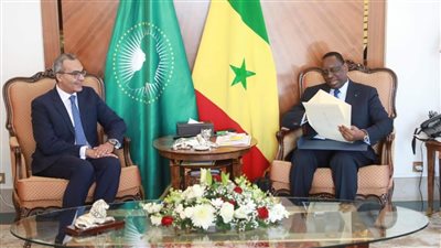 سفير مصر لدى السنغال يتقدم بأوراق اعتماده للرئيس السنغالي