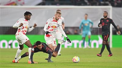 بايرن ميونخ يتعادل مع لايبزيج.. عودة مثيرة للدوري الألماني ومشاركة أولى لـ سومر