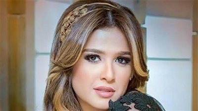 على دراجة بخارية.. ياسمين عبد العزيز بإطلالة جذابة تشعل مواقع التواصل (صور)