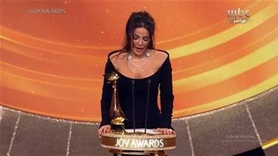 بعد فعاليات حفل توزيع جوائز Joy Awards.. الفنانة نادين نسيب نجيم تتصدر السوشيال ميديا (الأسباب)