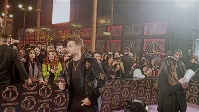  يمزح مع عمرو أديب.. أحدث ظهور لرامز جلال يتصدر محركات البحث